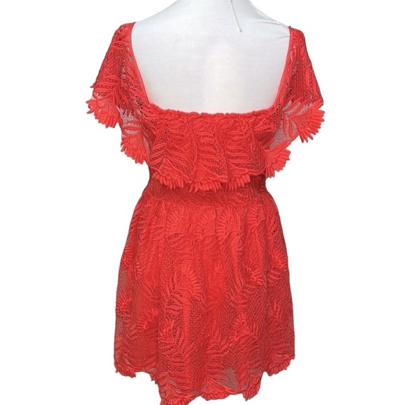 Lovers & Friends Lace Dress Salmon - Picture 5 of 10